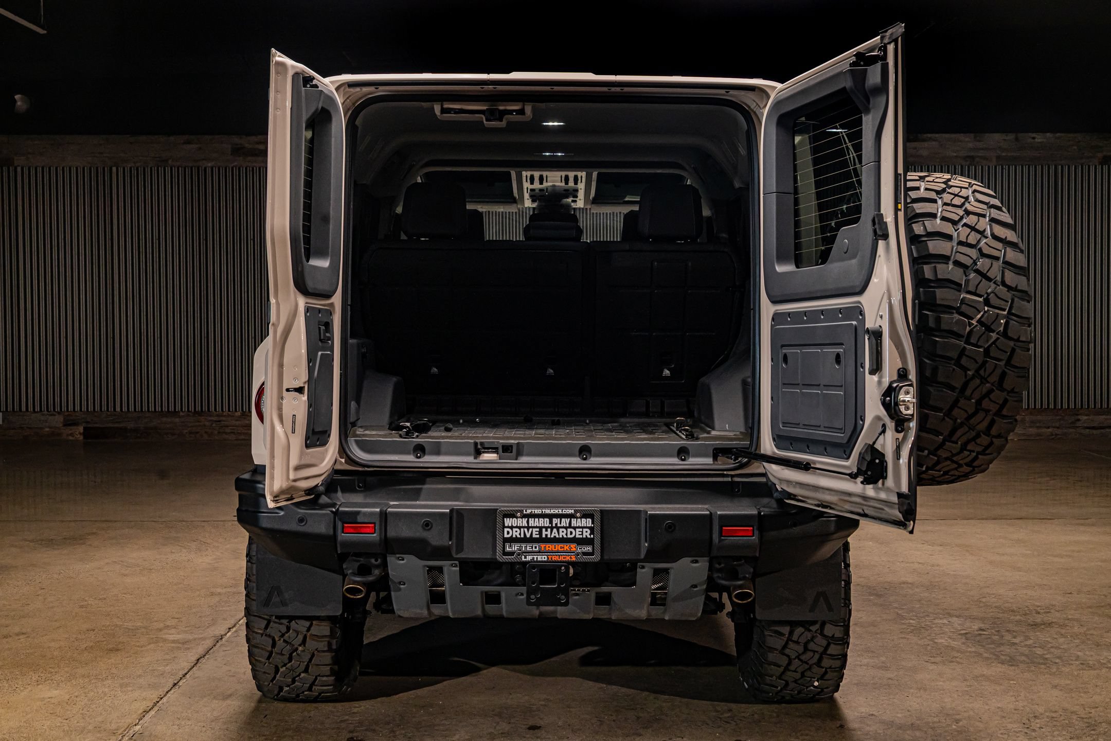 Used 2025 INEOS Grenadier AWD/4WD image 9