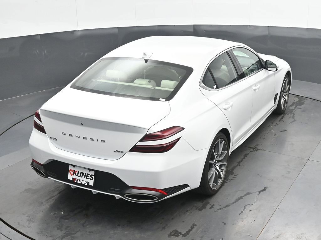 Used 2024 Genesis G70 2.5T image 36