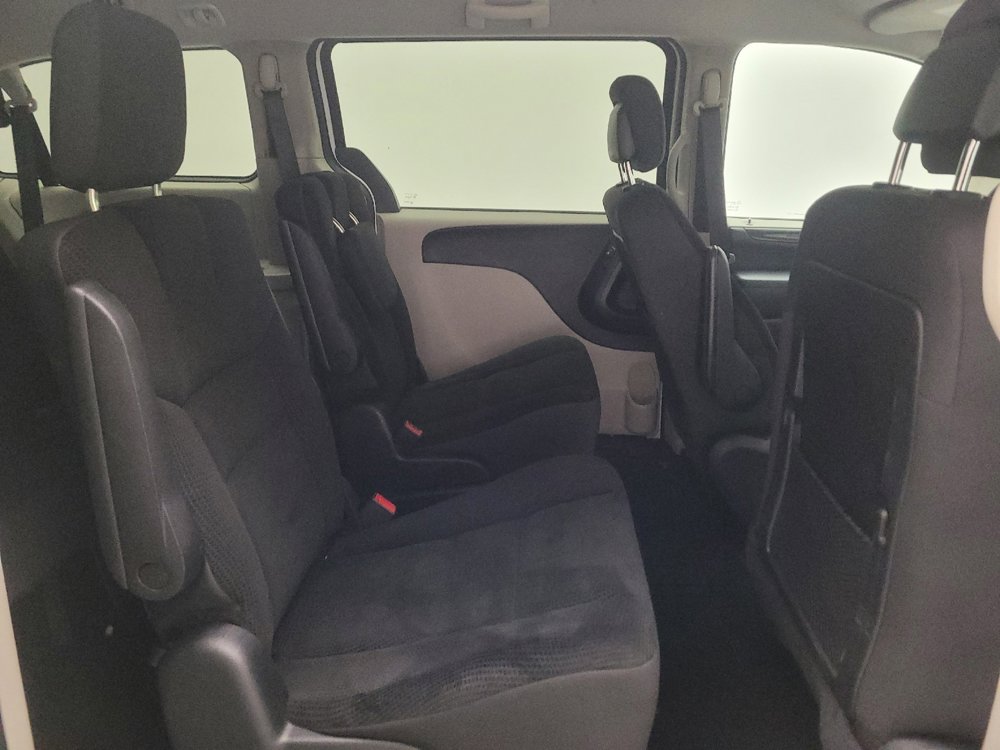 Used 2019 Dodge Grand Caravan SE w/ UConnect Hands-Free Group FWD image 19