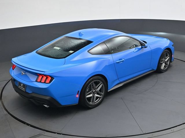 Used 2025 Ford Mustang Premium RWD image 27