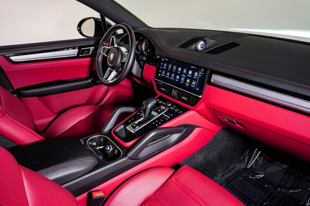Certified 2023 Porsche Cayenne S image 14