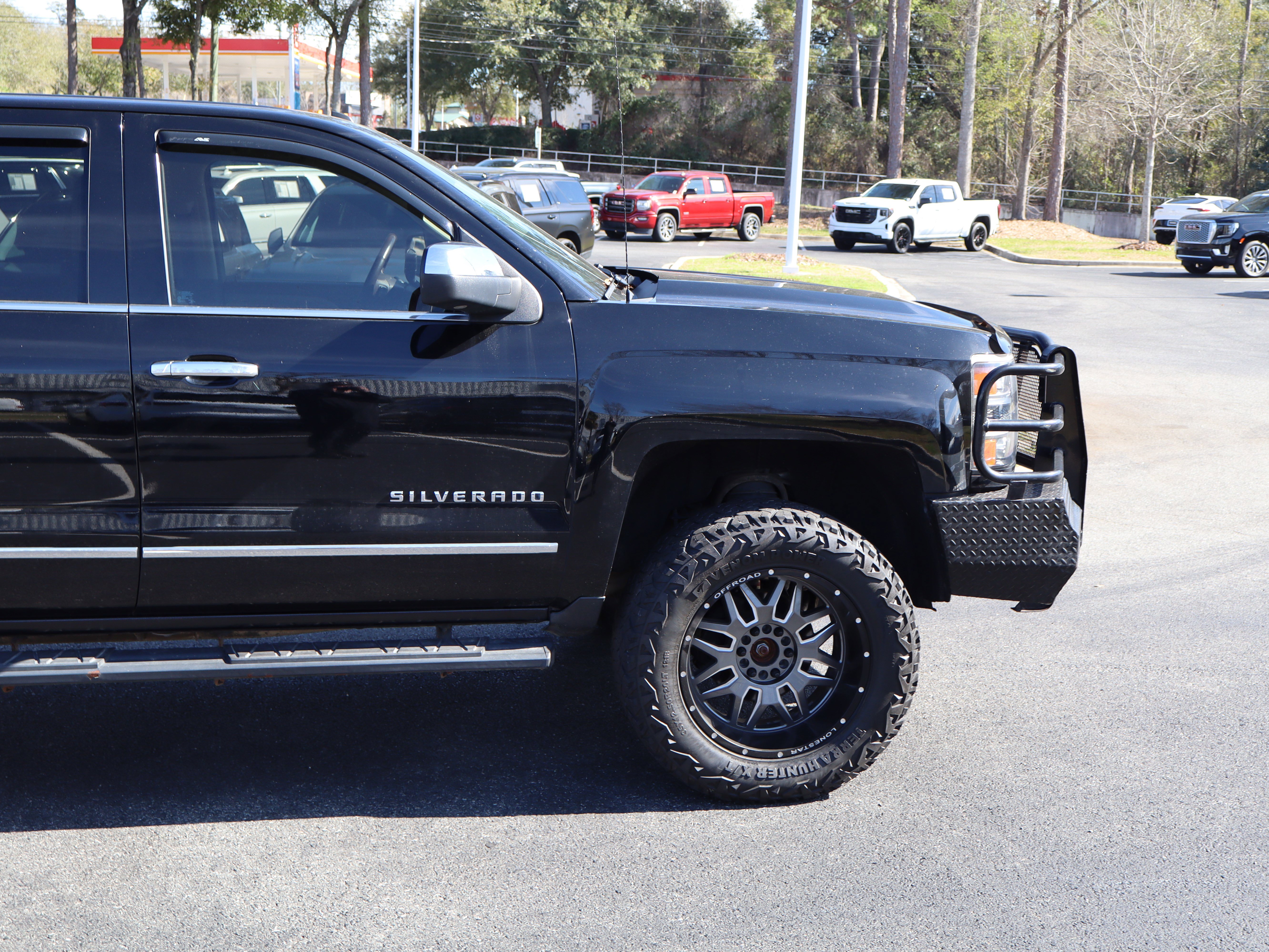 Used 2018 Chevrolet Silverado 1500 LTZ Z71 w/ LTZ Plus Package image 6