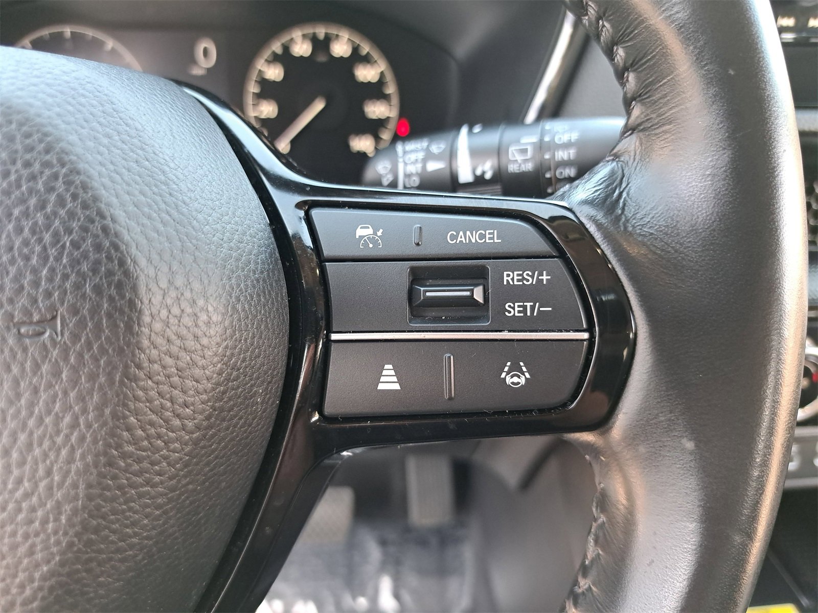 Used 2023 Honda CR-V EX-L image 18