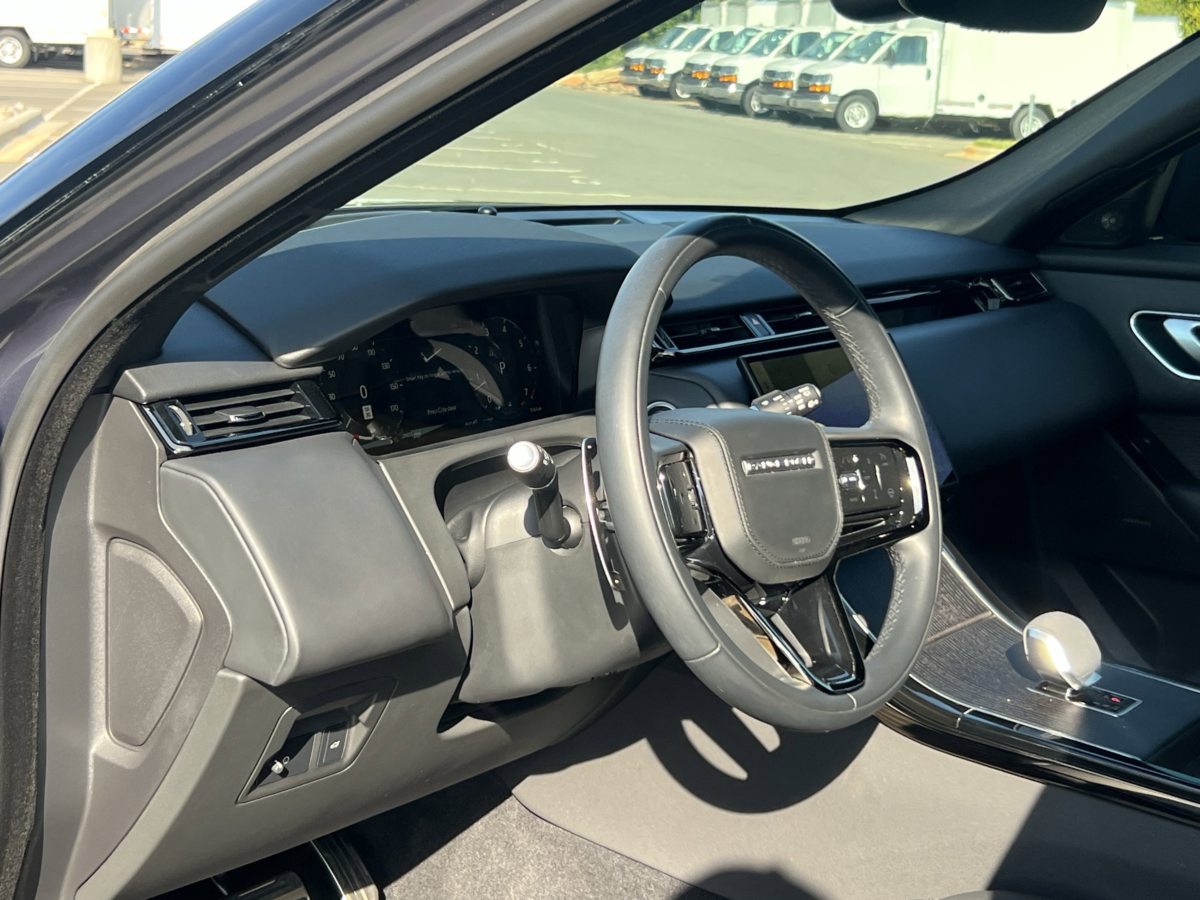 Used 2024 Land Rover Range Rover Velar Dynamic HSE image 18