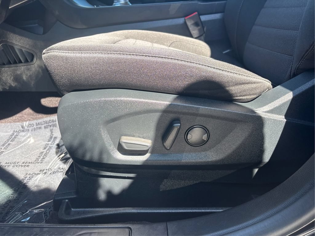 Used 2020 Ford Edge SE FWD image 46