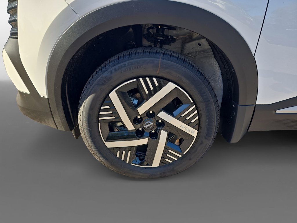 New 2026 Nissan Kicks SV w/ Illumination Package image 10