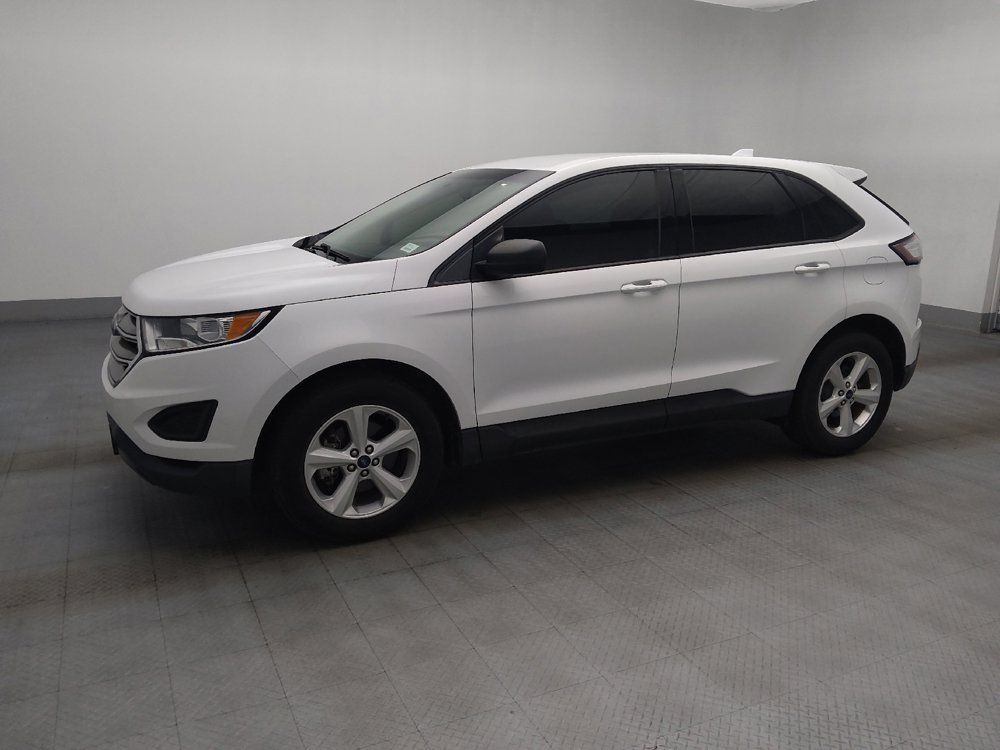 Used 2018 Ford Edge SE FWD image 2