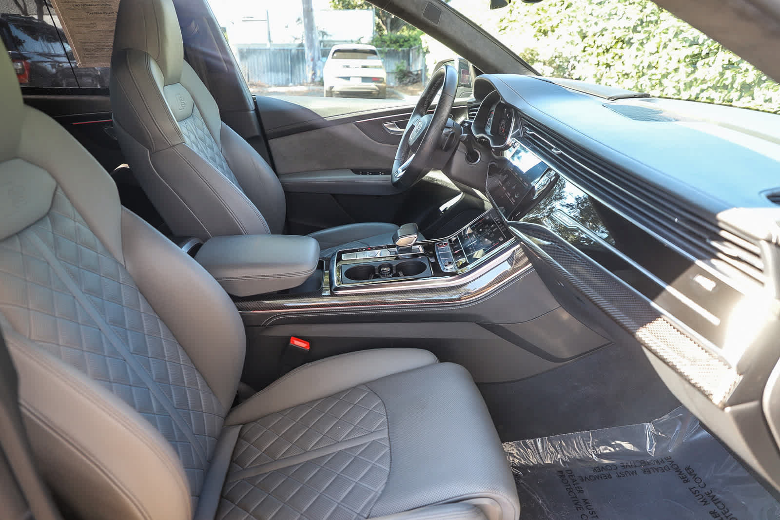Used 2022 Audi SQ8 Prestige AWD/4WD image 18