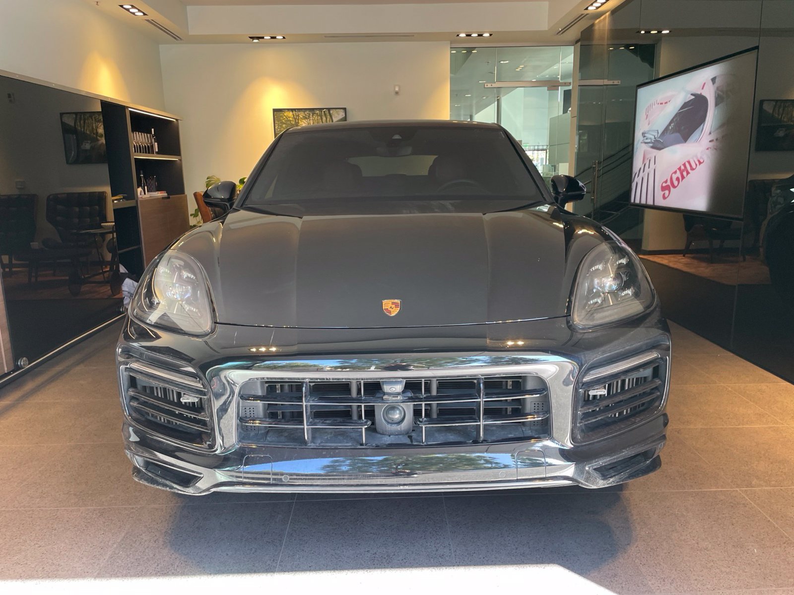 Used 2022 Porsche Cayenne GTS w/ Premium Package Plus AWD/4WD image 1