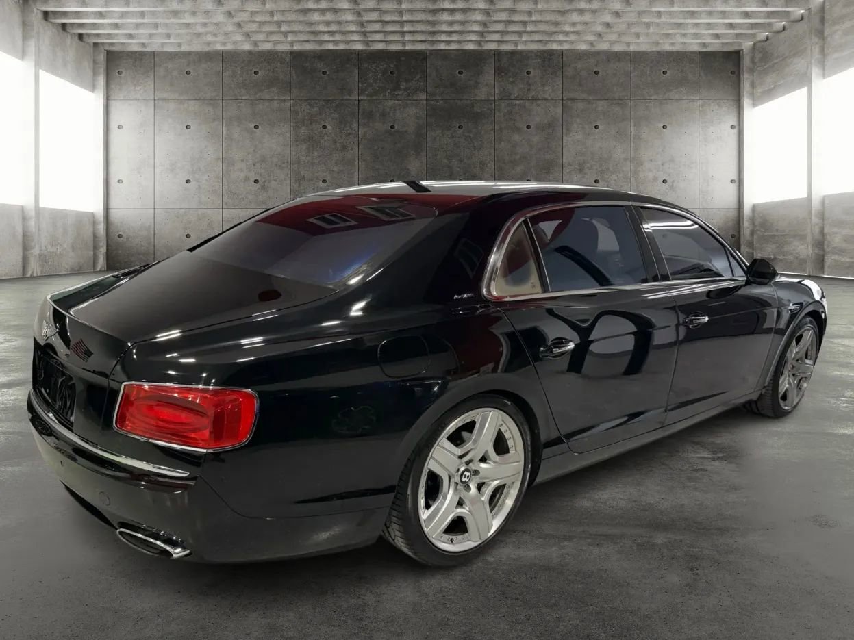 Used 2014 Bentley Flying Spur W12 image 3