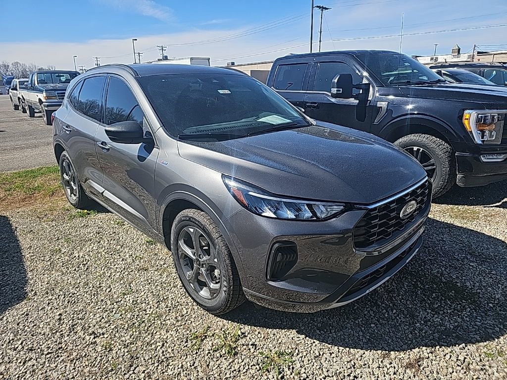 Used 2023 Ford Escape ST-Line w/ Tech Pack #1 image 5