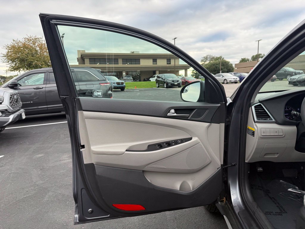 Used 2017 Hyundai Tucson SE w/ SE Popular Package 02 AWD/4WD image 13