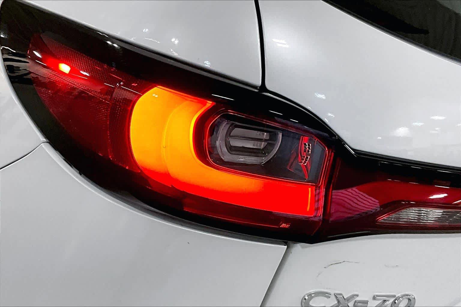 Used 2025 MAZDA CX-70 Plug-In Hybrid w/ Premium Plus image 32