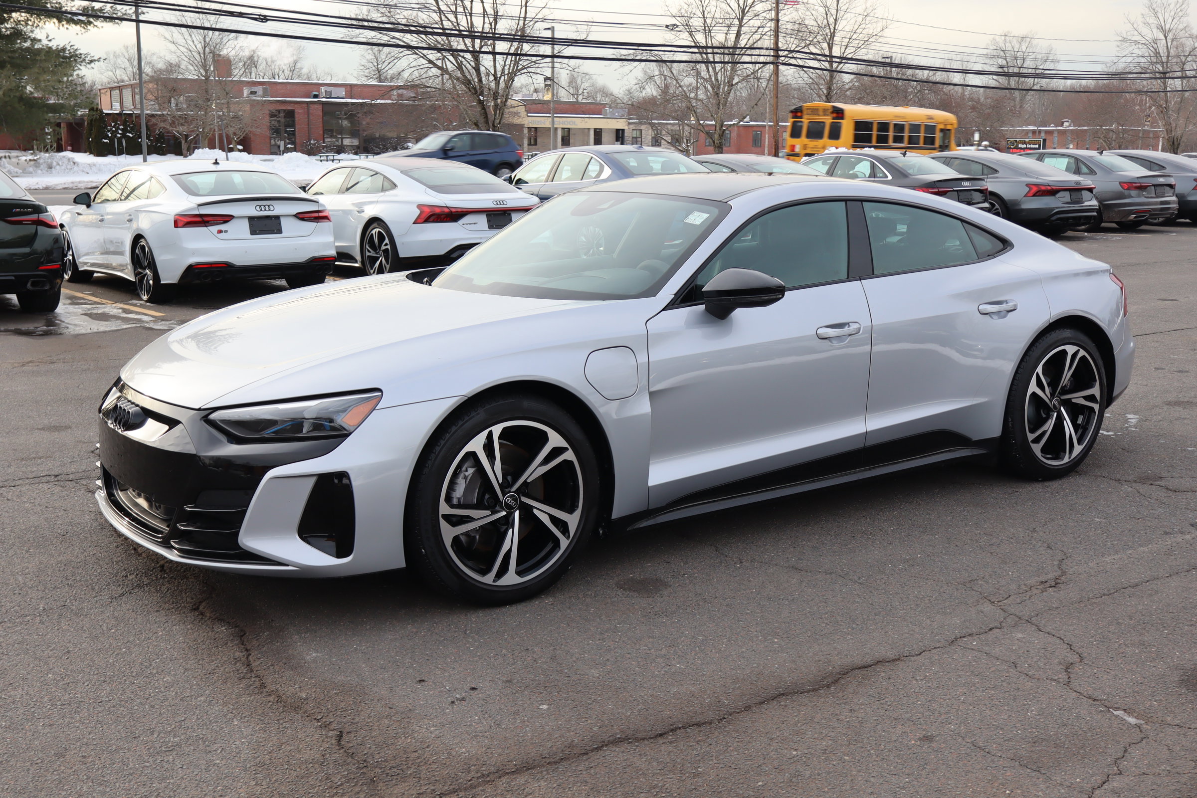 Used 2022 Audi e-tron GT Premium Plus w/ Performance Package AWD/4WD image 1