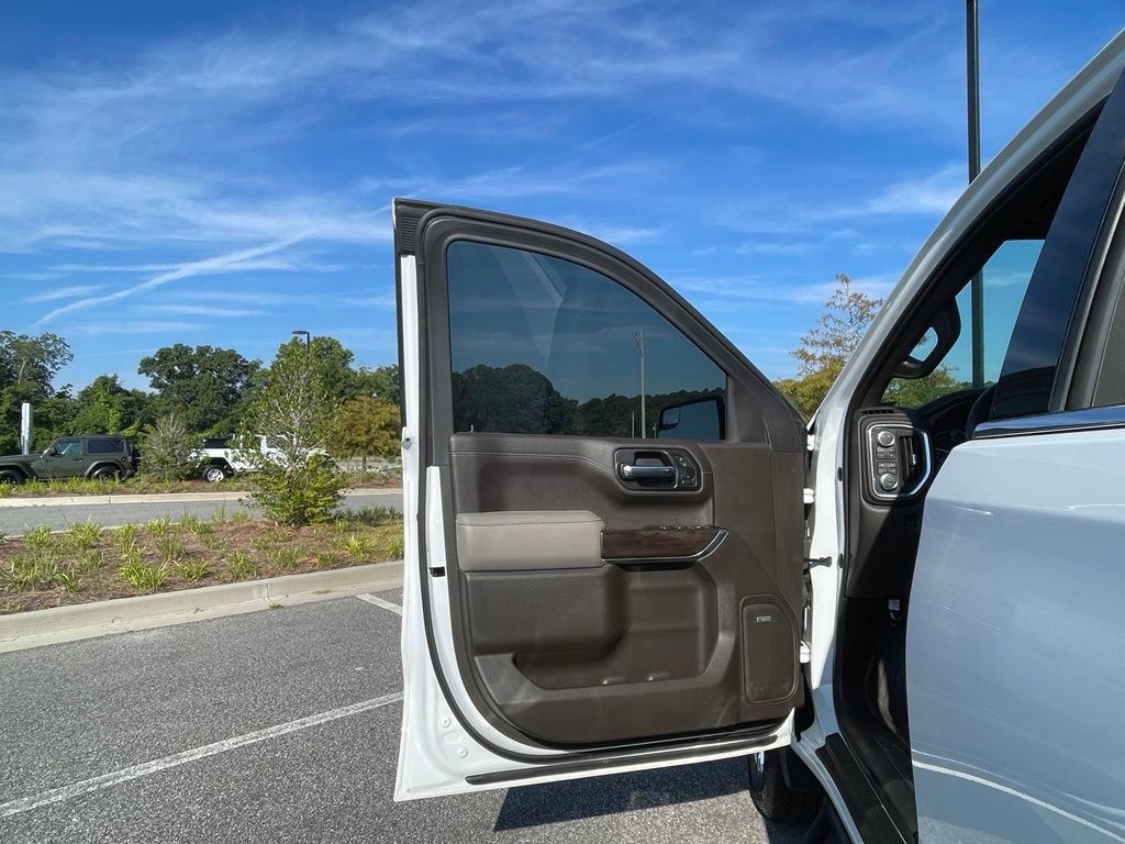 Used 2022 GMC Sierra 1500 SLT AWD/4WD image 52