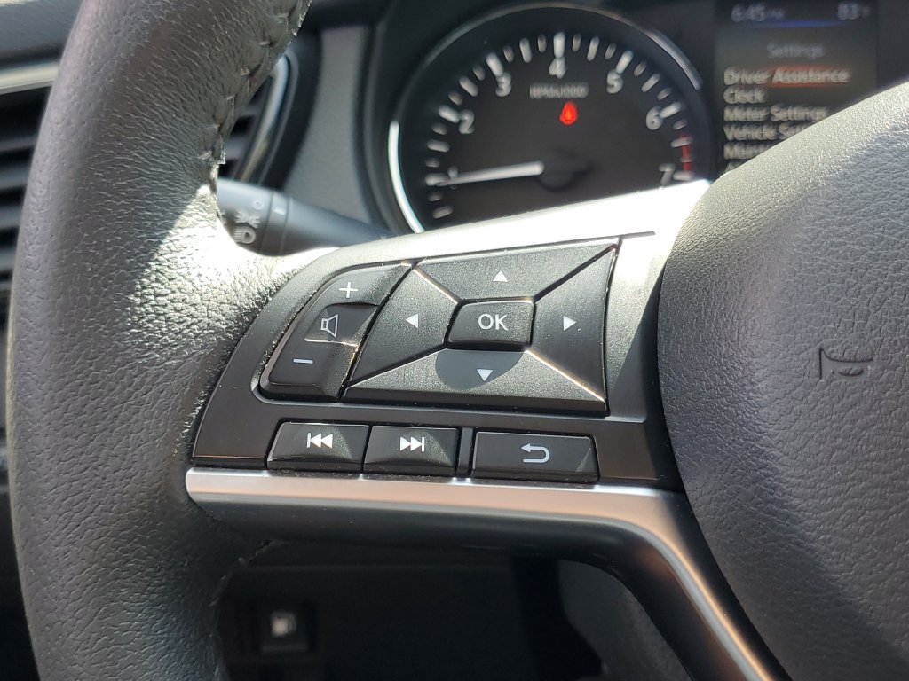 Used 2019 Nissan Rogue S w/ Special Edition Package FWD image 18