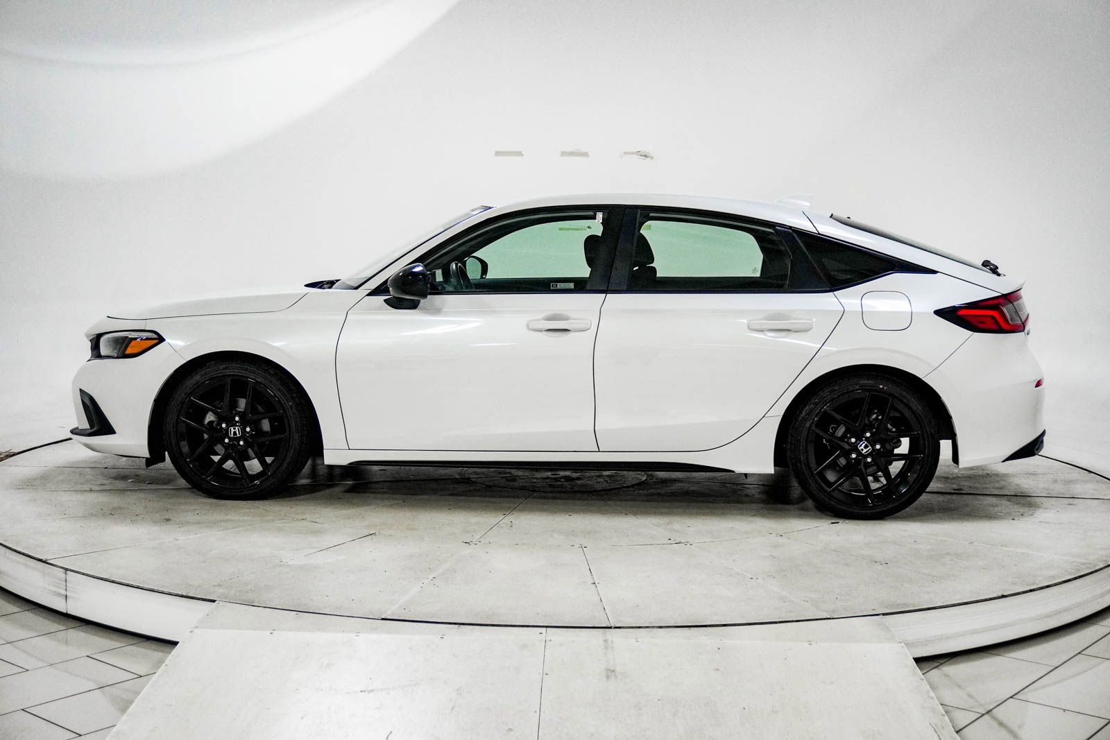 Used 2023 Honda Civic Sport image 5