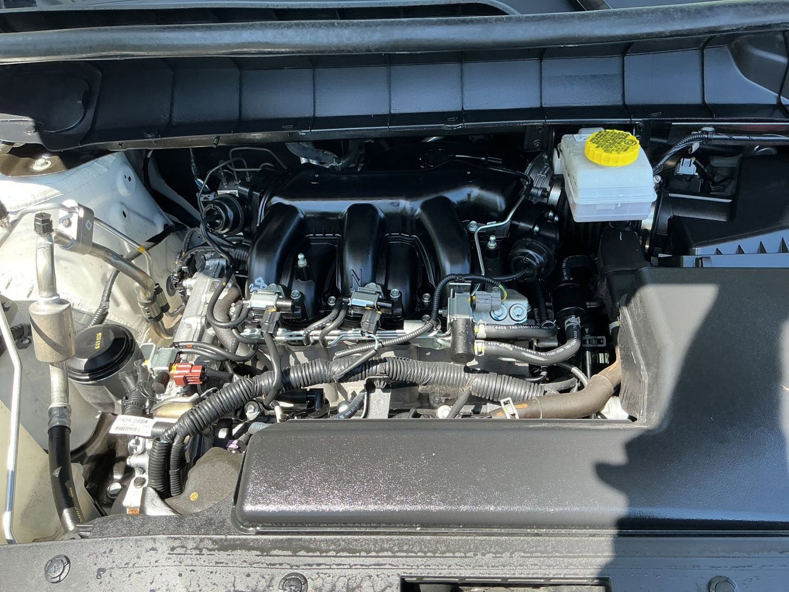Used 2025 Nissan Pathfinder SV AWD/4WD image 29