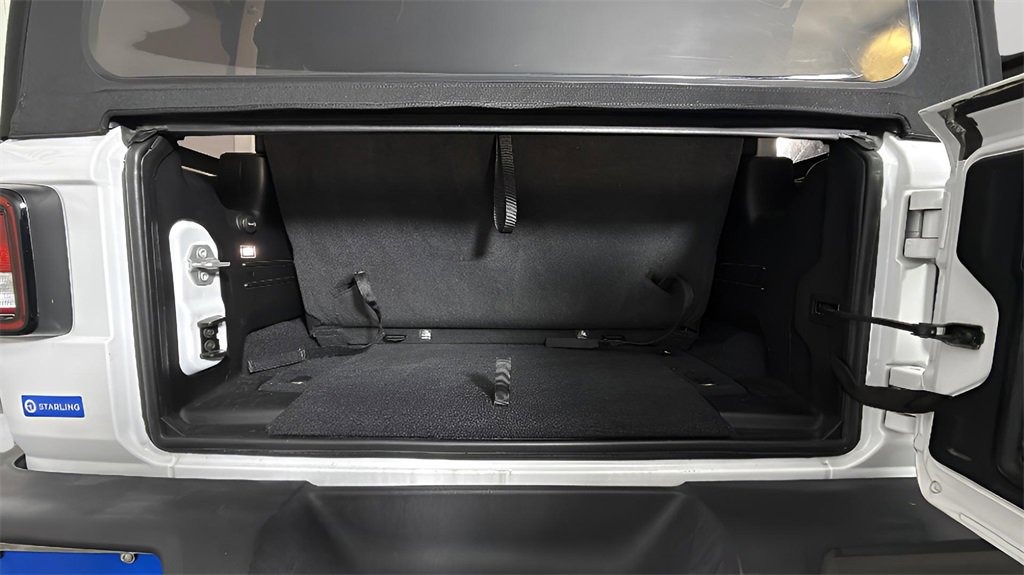Used 2022 Jeep Wrangler Willys image 24