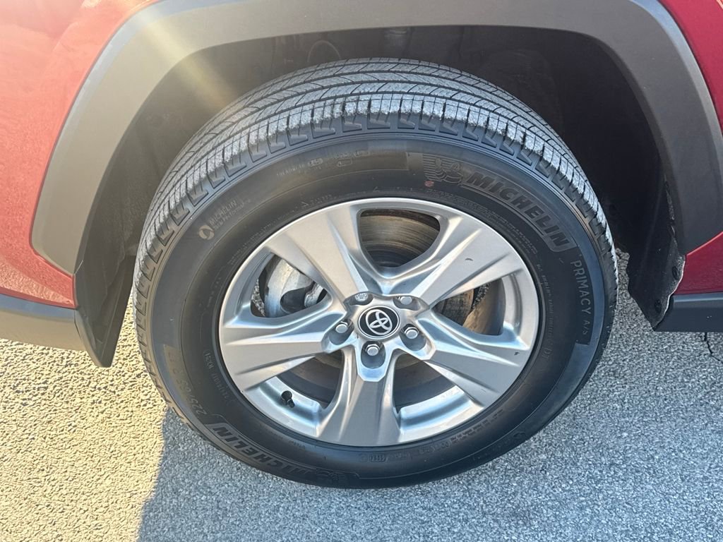 Used 2024 Toyota RAV4 XLE image 38