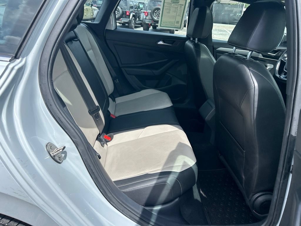 Used 2019 Volkswagen Jetta R-Line FWD image 27