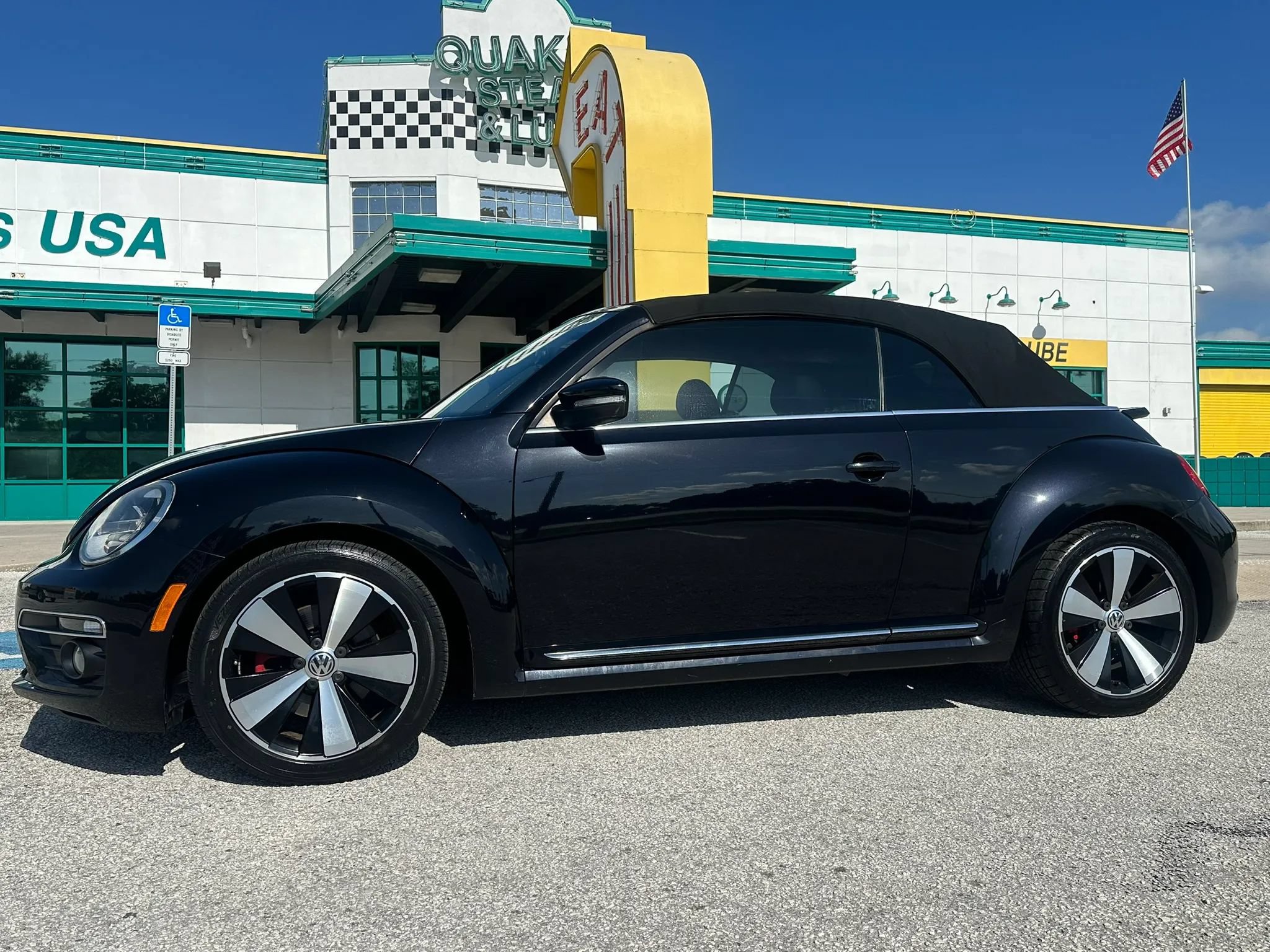 Used 2013 Volkswagen Beetle 2.0T FWD image 2