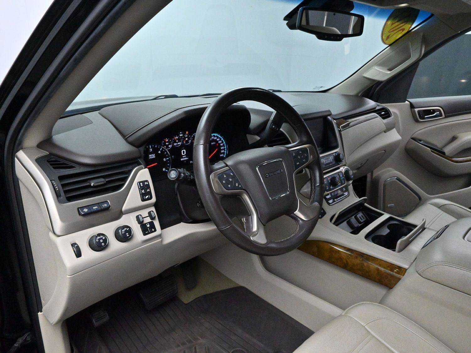 Used 2017 GMC Yukon Denali image 14