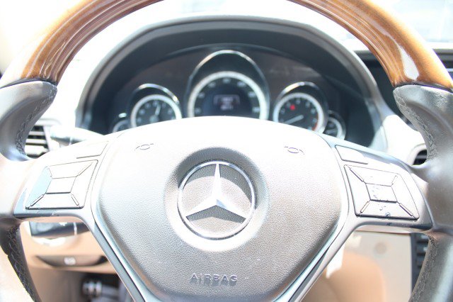 Used 2013 Mercedes-Benz E 550 Cabriolet image 20