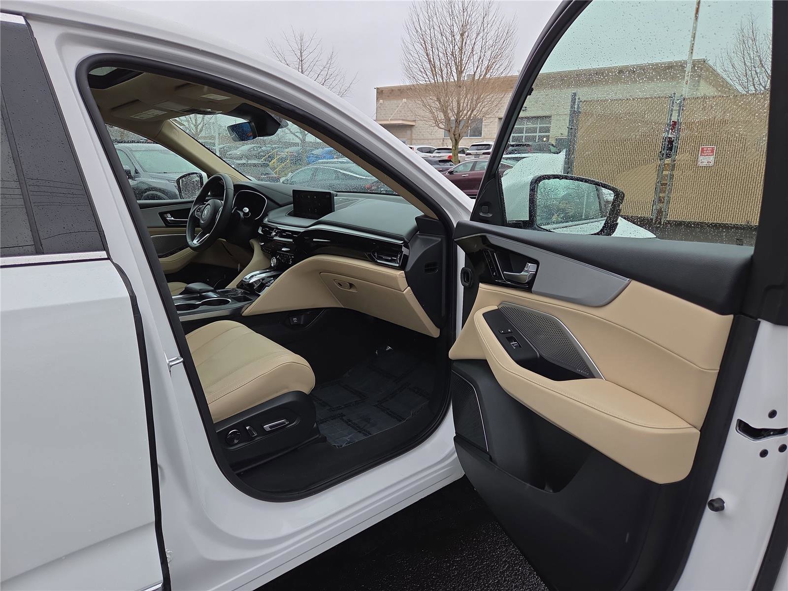 Used 2023 Acura MDX SH-AWD w/ Technology Package image 27