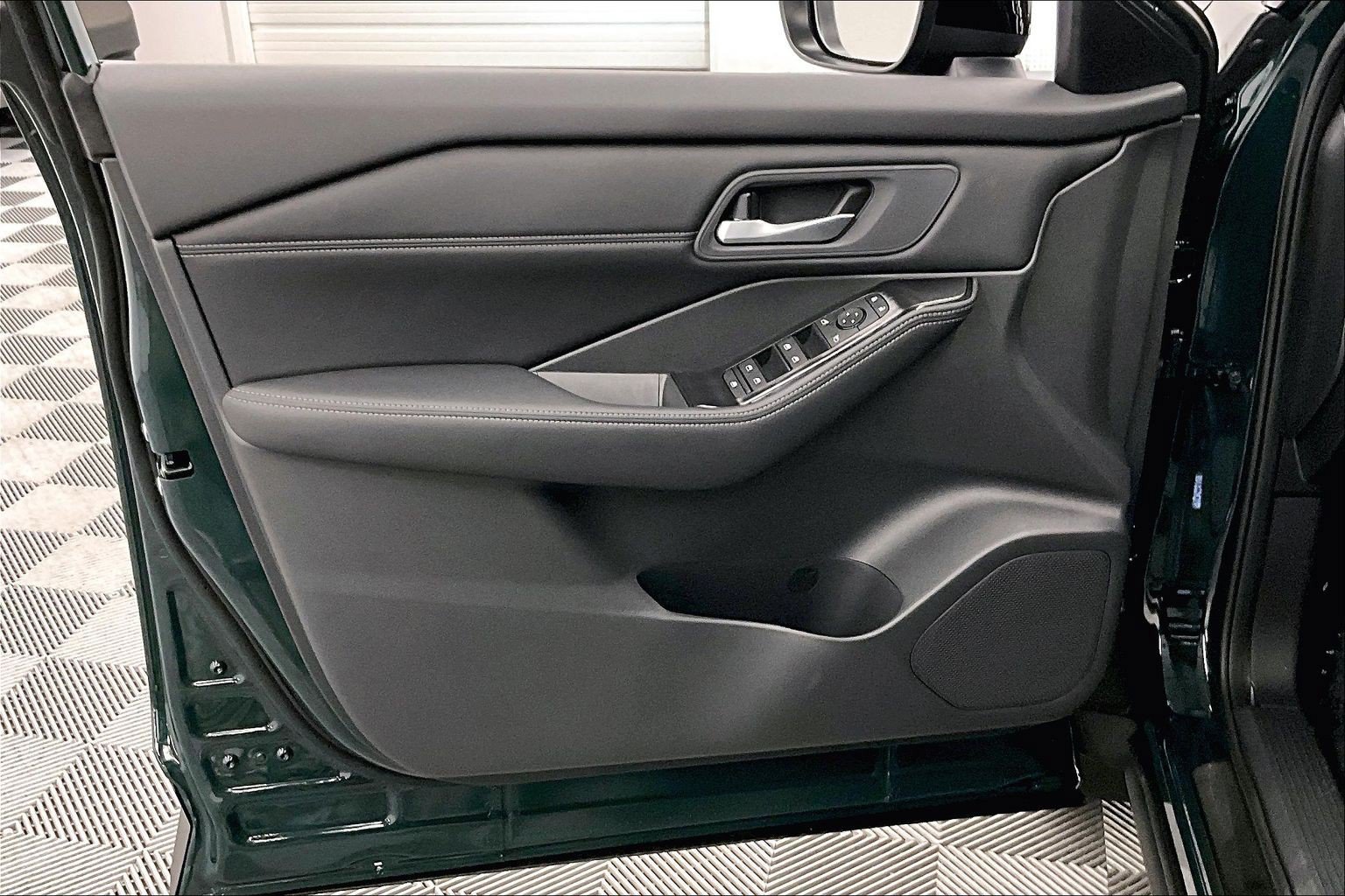 New 2026 Nissan Rogue Dark Armor AWD/4WD image 61