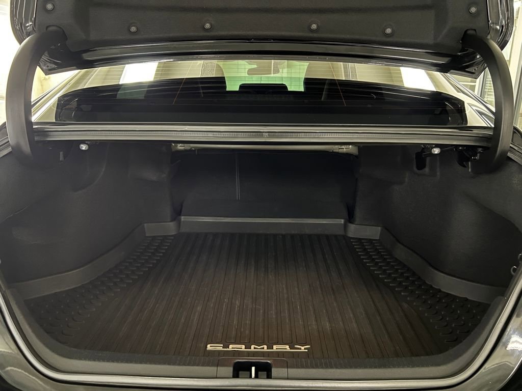 Certified 2021 Toyota Camry SE image 40