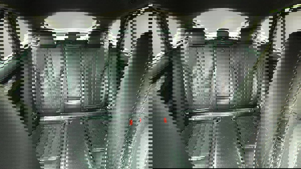 Used 2015 BMW X6 M image 15