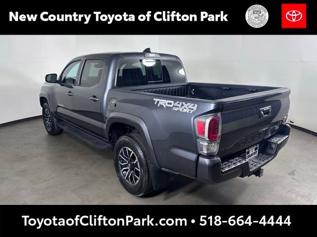 Used 2022 Toyota Tacoma TRD Sport AWD/4WD image 5