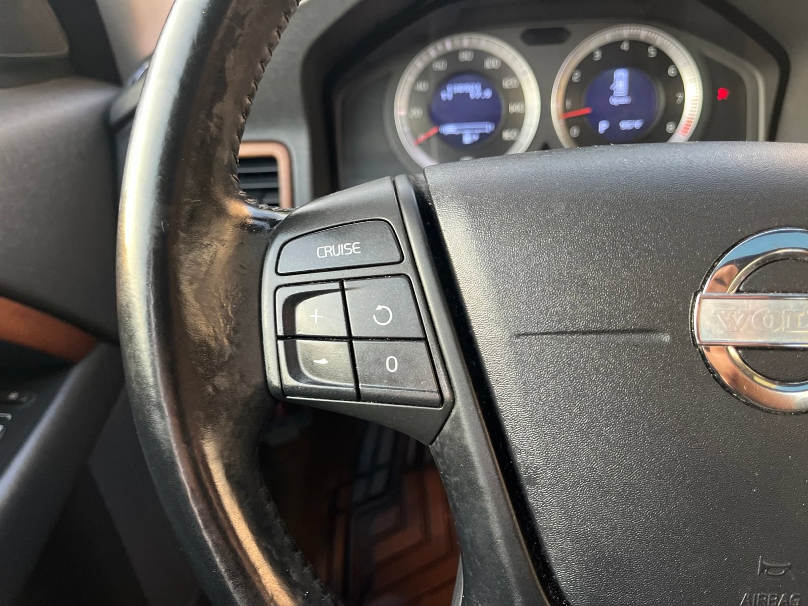 Used 2010 Volvo XC70 3.2 AWD/4WD image 21