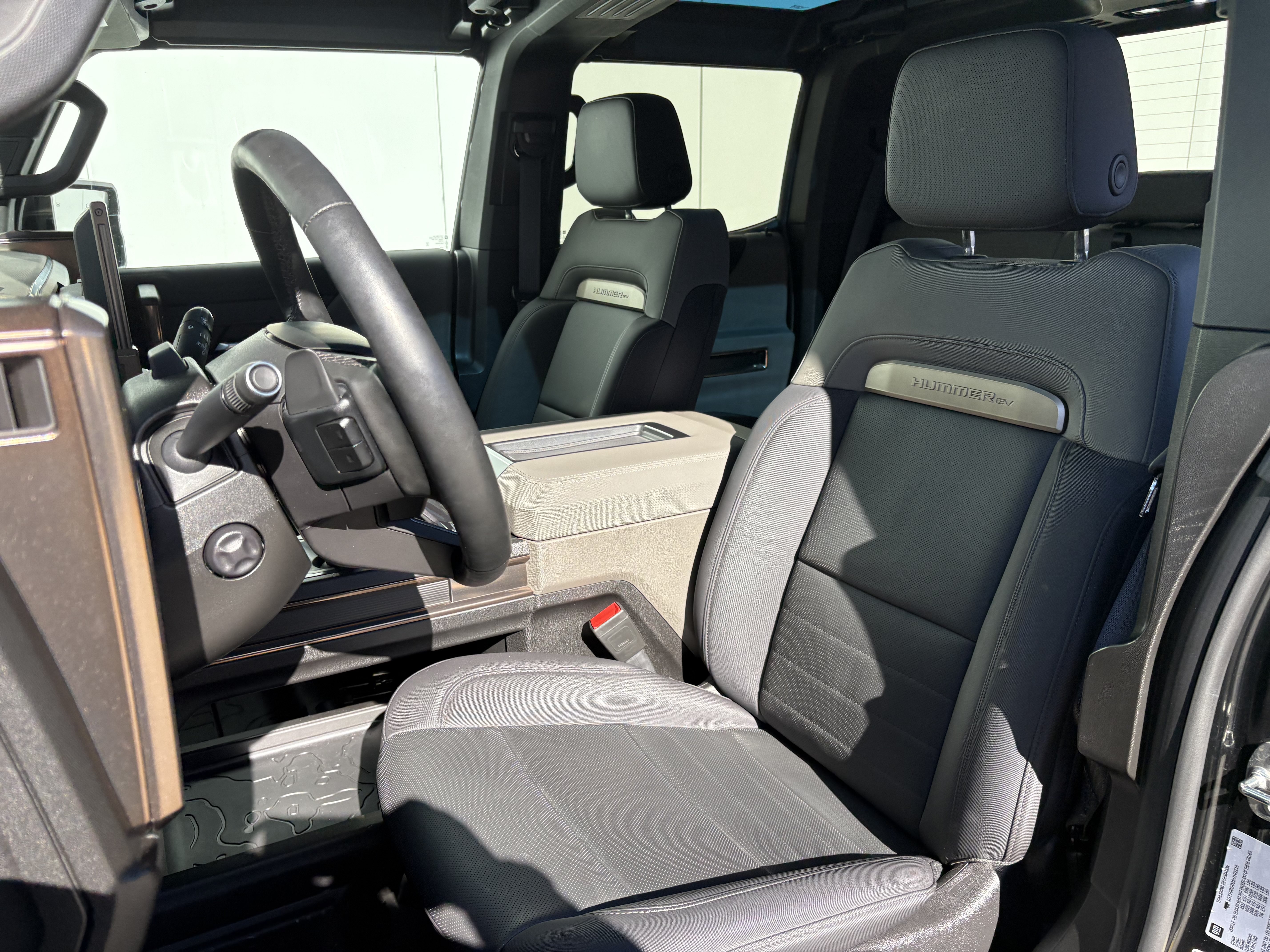 Used 2025 GMC Hummer EV 2X AWD/4WD image 10