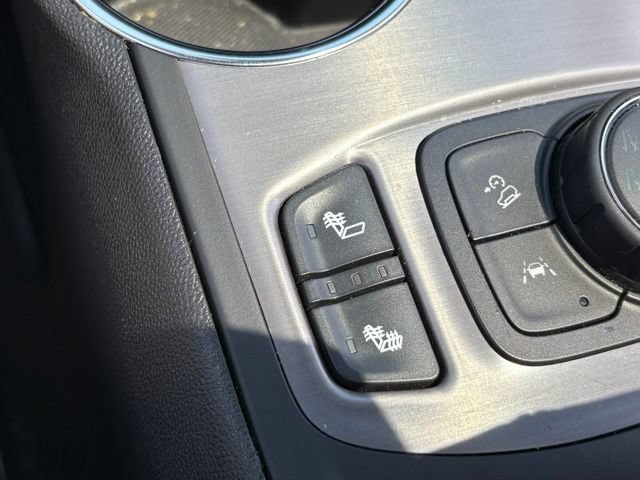 Used 2024 GMC Terrain AT4 w/ Infotainment Package II AWD/4WD image 21