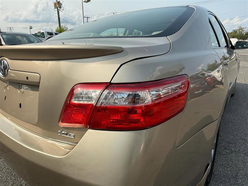 Used 2009 Toyota Camry XLE FWD image 9