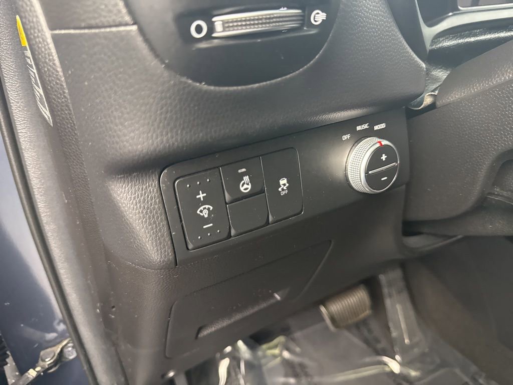 Used 2014 Kia Soul + w/ Primo Package image 26