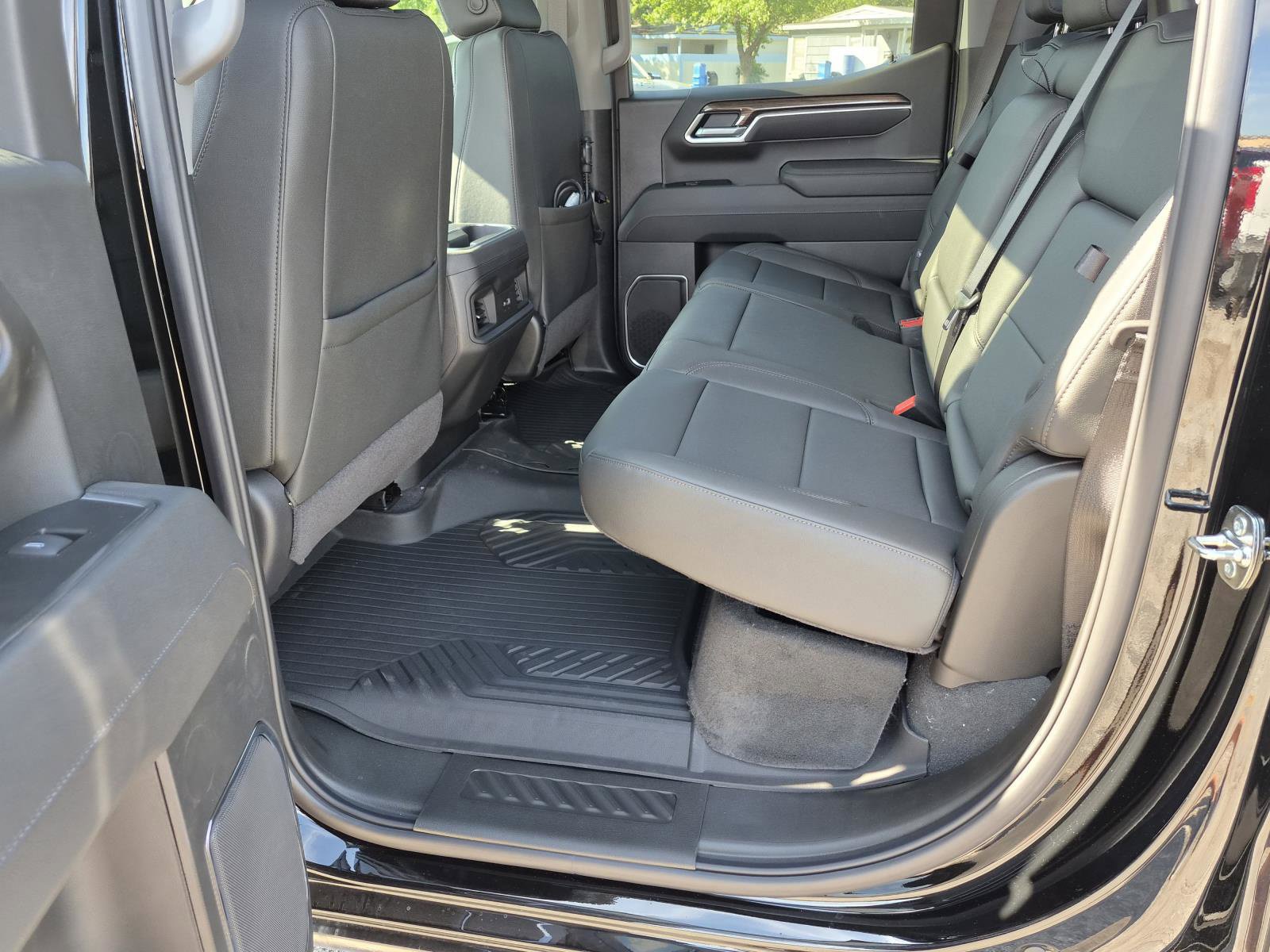 New 2026 Chevrolet Silverado 1500 LT Trail Boss w/ LT Trail Boss Premium Package AWD/4WD image 7