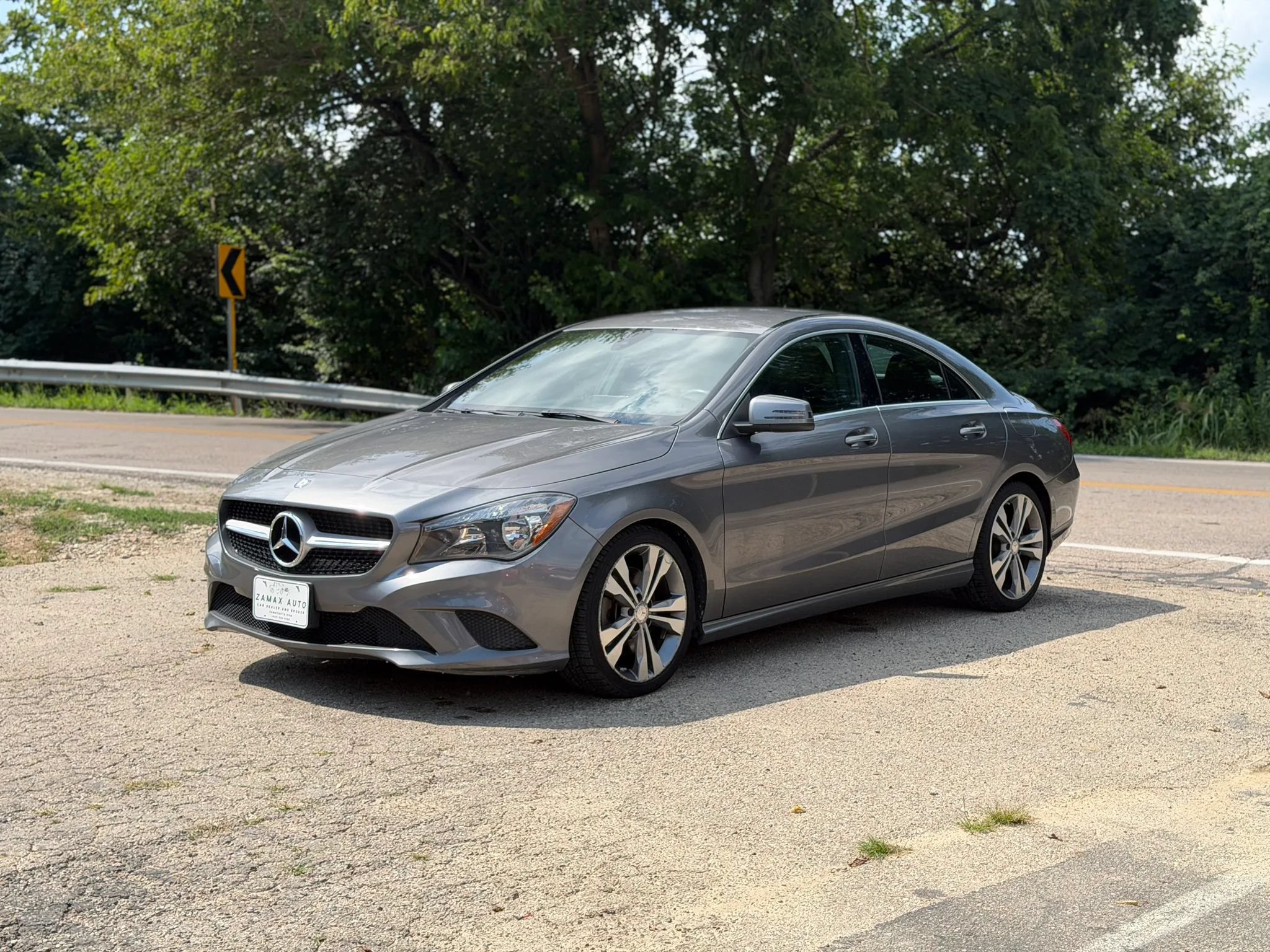 Used 2015 Mercedes-Benz CLA 250 4MATIC image 7