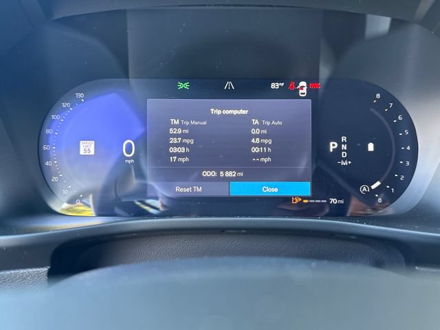 Used 2025 Volvo XC40 B5 Ultra w/ Climate Package AWD/4WD image 16