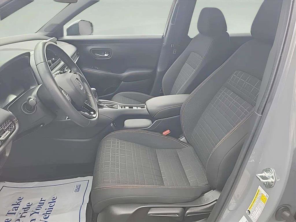 Used 2024 Honda HR-V Sport image 14