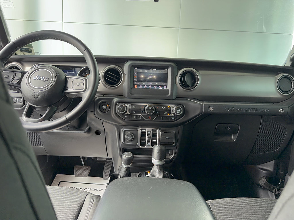 Used 2020 Jeep Wrangler Unlimited Sport AWD/4WD image 28