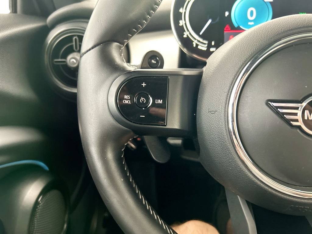 Used 2022 MINI Cooper S FWD image 11