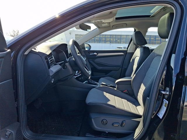 New 2026 Volkswagen Jetta SE image 6