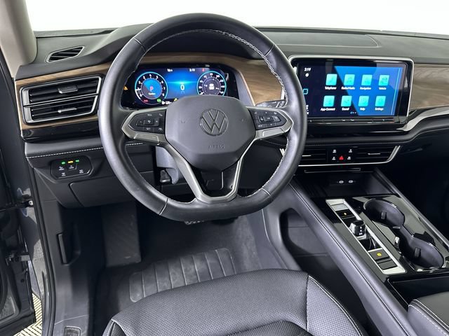 Used 2025 Volkswagen Atlas SE FWD image 21