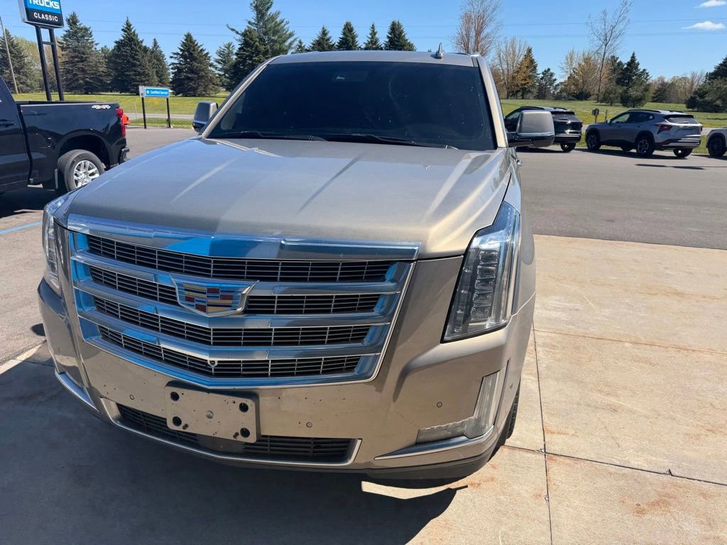 Used 2018 Cadillac Escalade ESV Premium Luxury w/ LPO, Radiant Package AWD/4WD image 2
