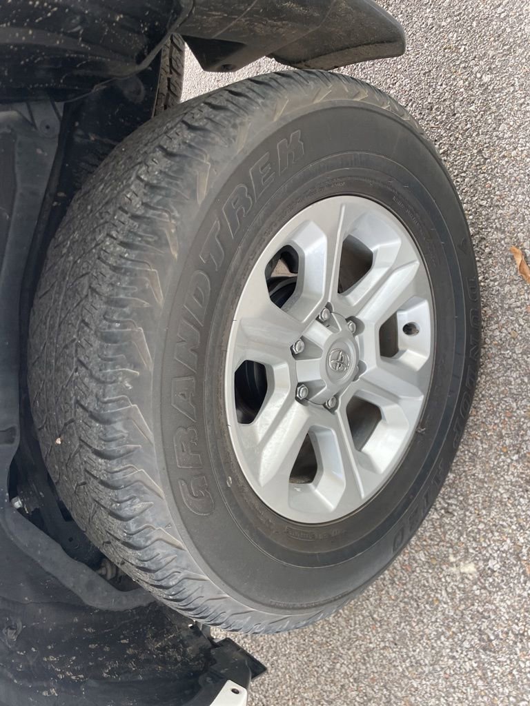 Used 2023 Toyota 4Runner SR5 Premium w/ Moonroof Package image 11