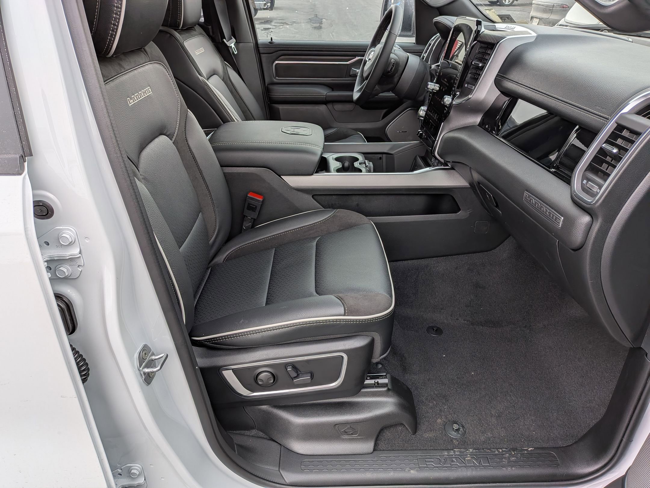 New 2026 RAM 1500 Laramie image 29