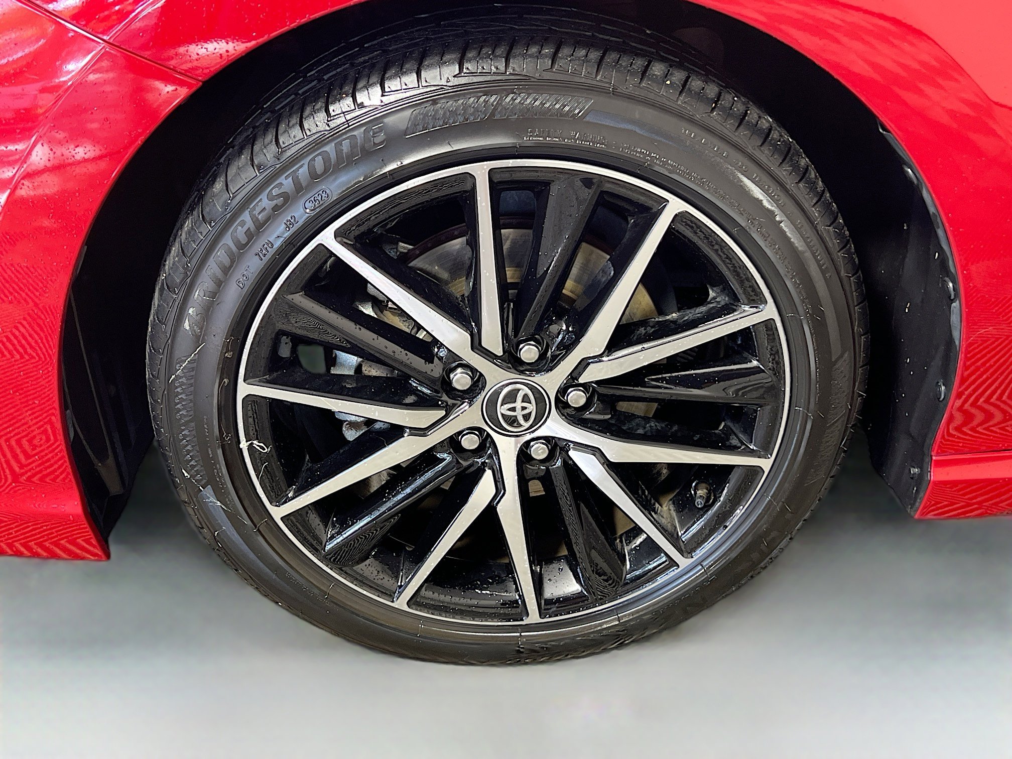 Used 2024 Toyota Camry SE image 14